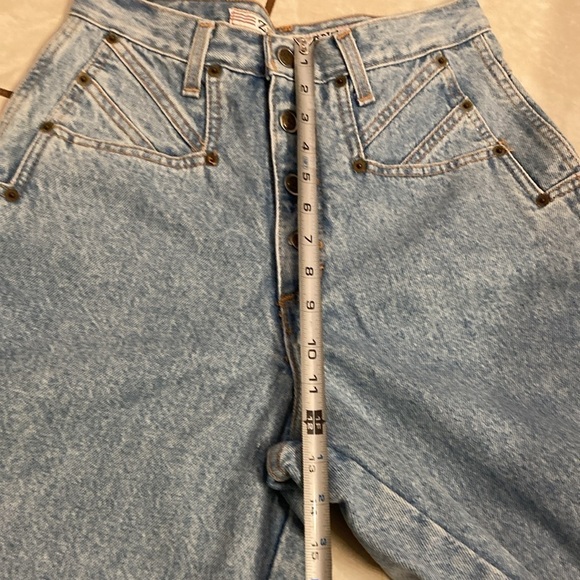 Zena Jeans - Picture 8 of 9